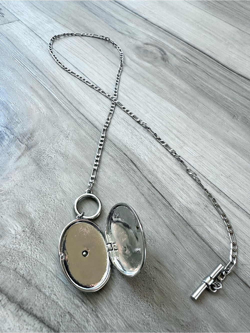 Silver Pendant Locket - Picture 6 of 6